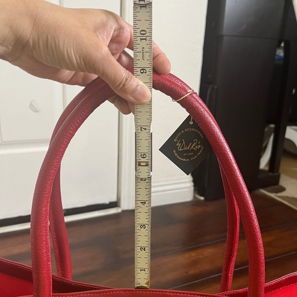 $208 By Del Rio Straw Tote Bag Women Red NEW Sequined Lips Tassel Pom Pom Large - Picture 6 of 16